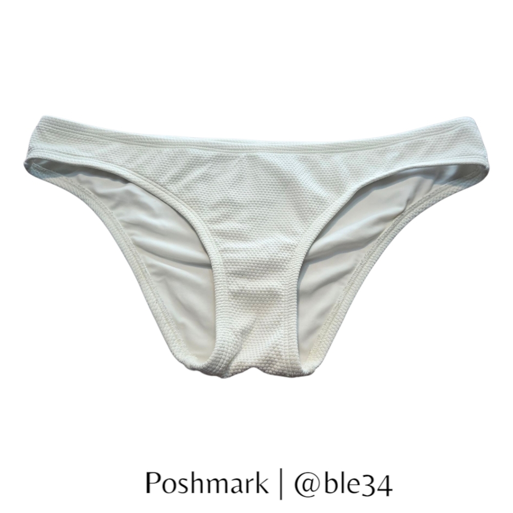 *SALE* Kona Sol Textured White Bikini Bottoms 🏖